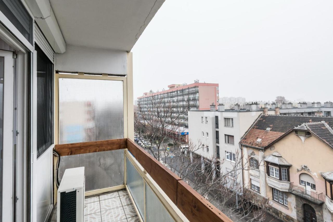 Central Home- Pesterzsebet بودابست المظهر الخارجي الصورة